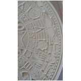 gravação baixo relevo em madeira Jundiaí